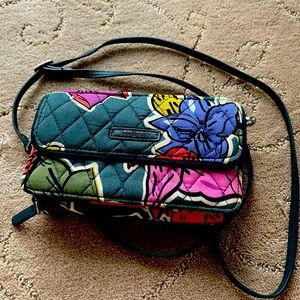 Vera Bradley crossbody wallet.